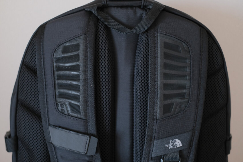 ノースフェイスビッグショットのショルダーベルト