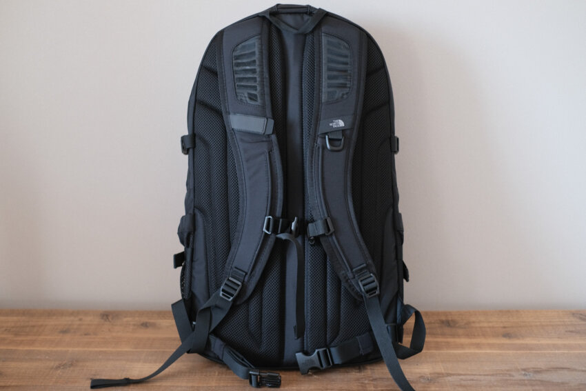 ノースフェイスビッグショットの背面部分