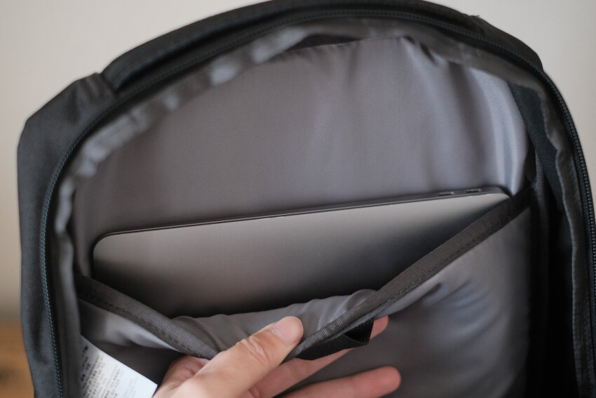 ノースフェイス　ジェスターのPCスリーブ