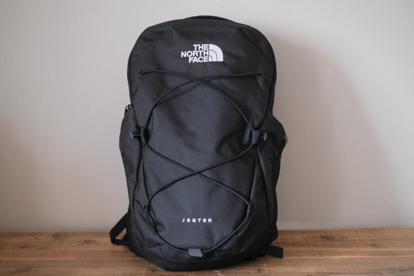 ノースフェイス　ジェスターの正面写真