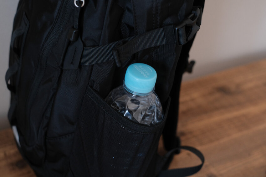 ノースフェイスミニショットのメッシュポケット