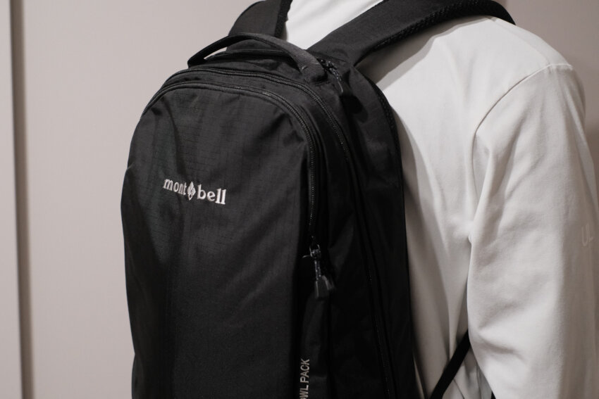 モンベルアウルパックを背負った男性の後ろ