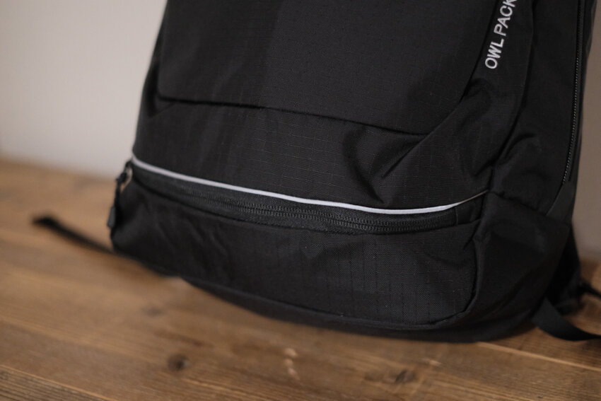 モンベルアウルパックの折りたたみ傘収納ポケット
